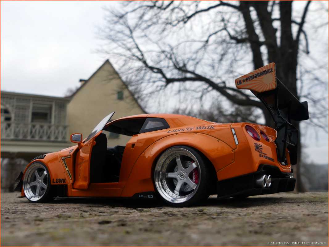 1:18 Nissan GTR35 2.0 LB Work - Orange - Echtalu-PVC-Felgen in OVP